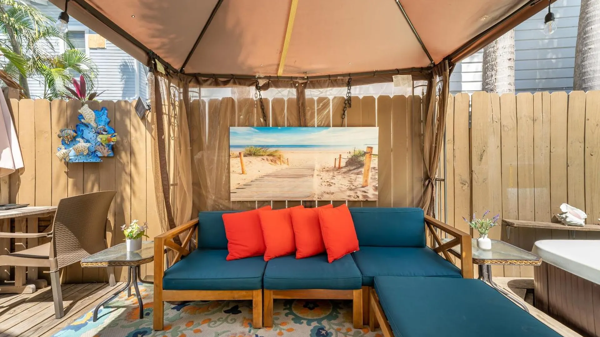 Σπίτι διακοπών Casita De Catherine By Avantstay 1 Block To Duval St W Hot Tub Κι Γουέστ